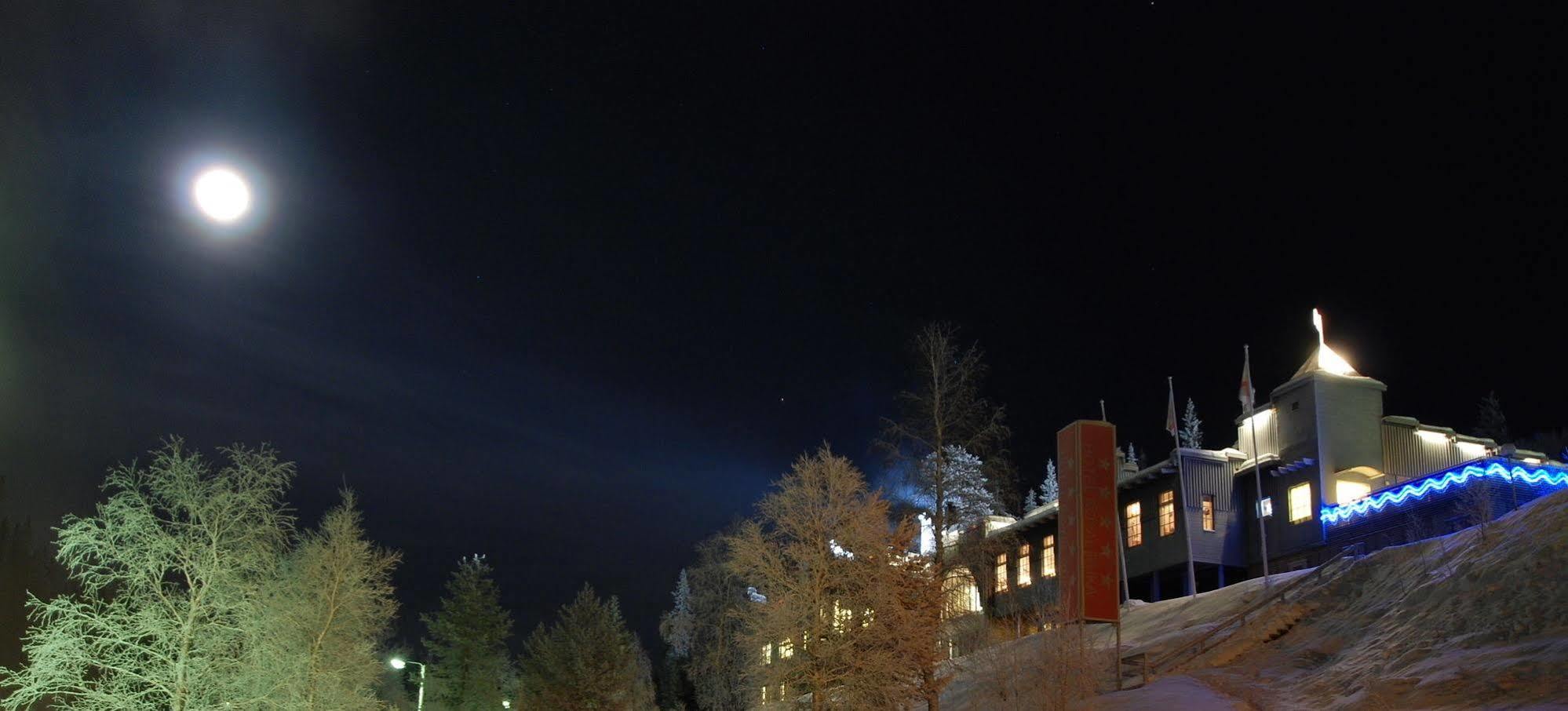 Hotel Royal Ruka Buitenkant foto